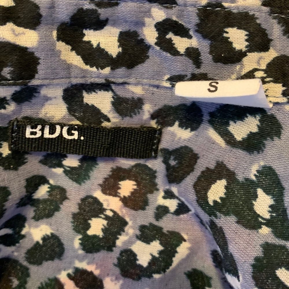 Bdg Purple Leopard Print Button Down Top Small - image 2